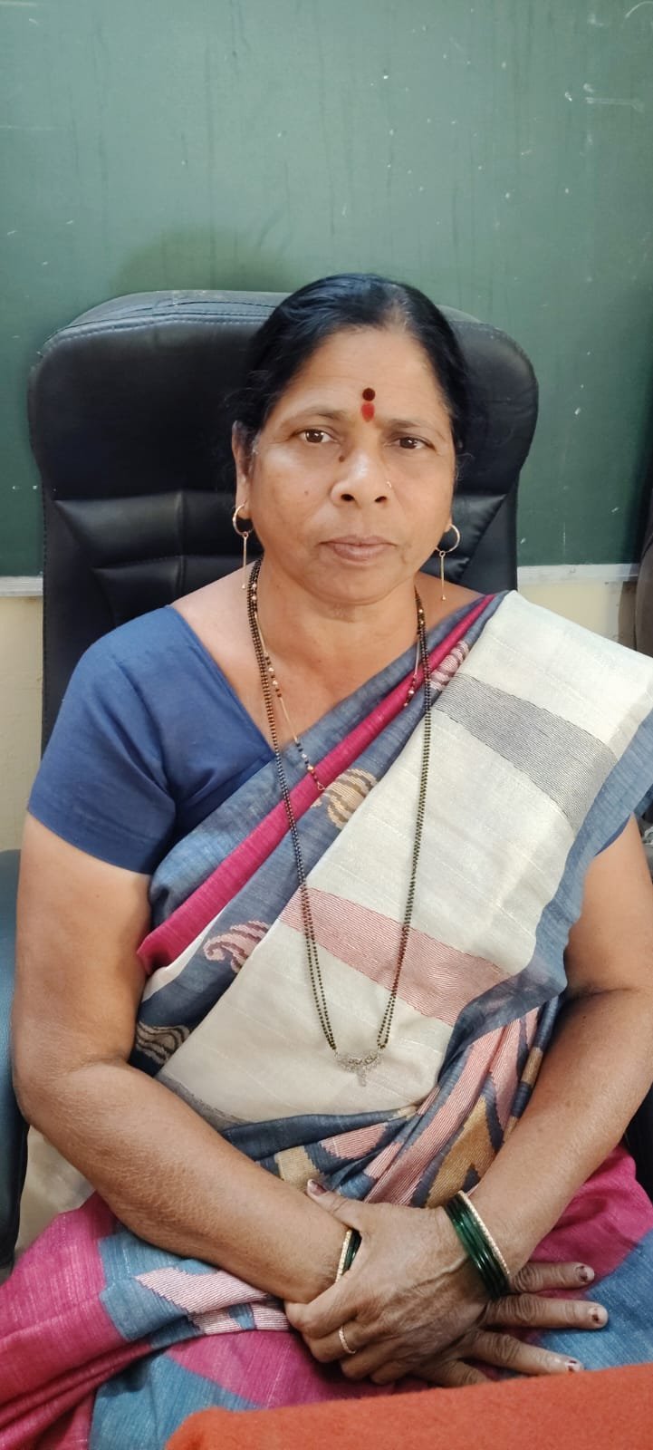 श्रीम. स्नेहल संजयकुमार भोवड